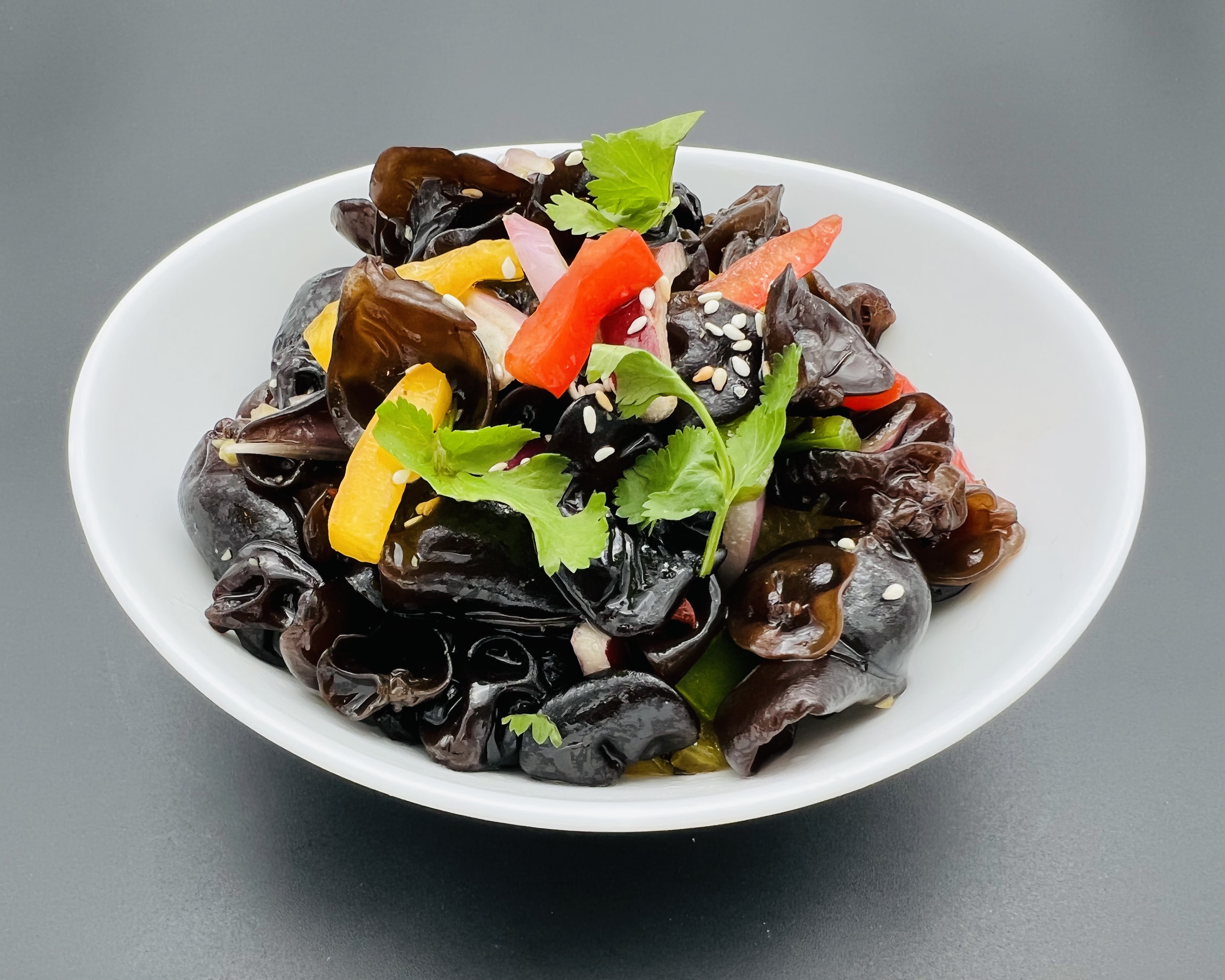 5.Chinese “wood ear” mushroom salad 凉拌木耳 سالاد قارچ سیاه چینی