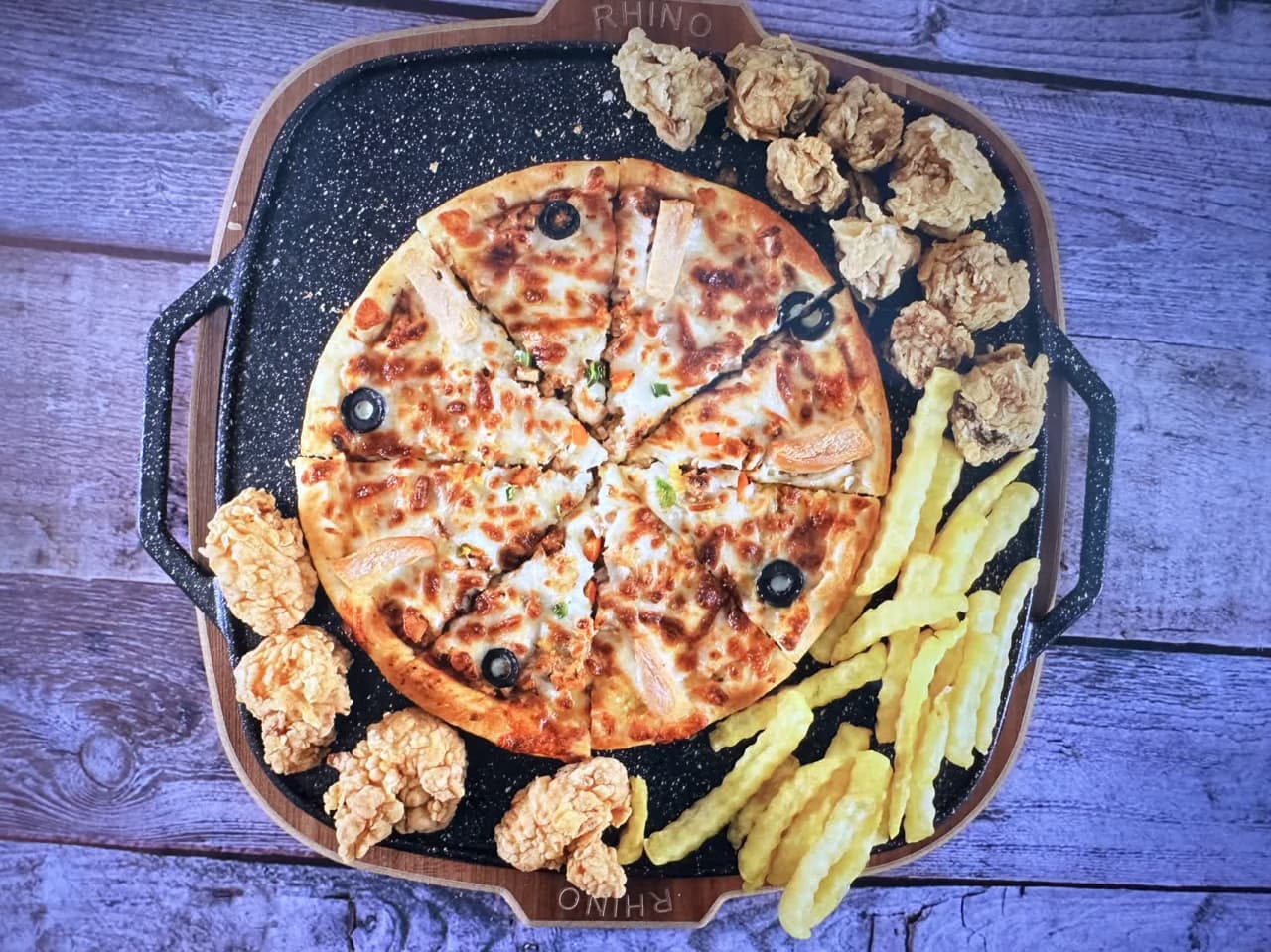 پیتزا مرغ و قارچ